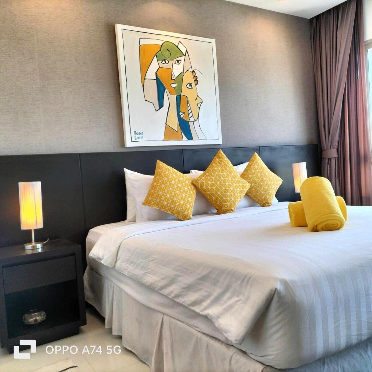 Modern 2-Bedroom Condo In Kamala Near The Beach エクステリア 写真