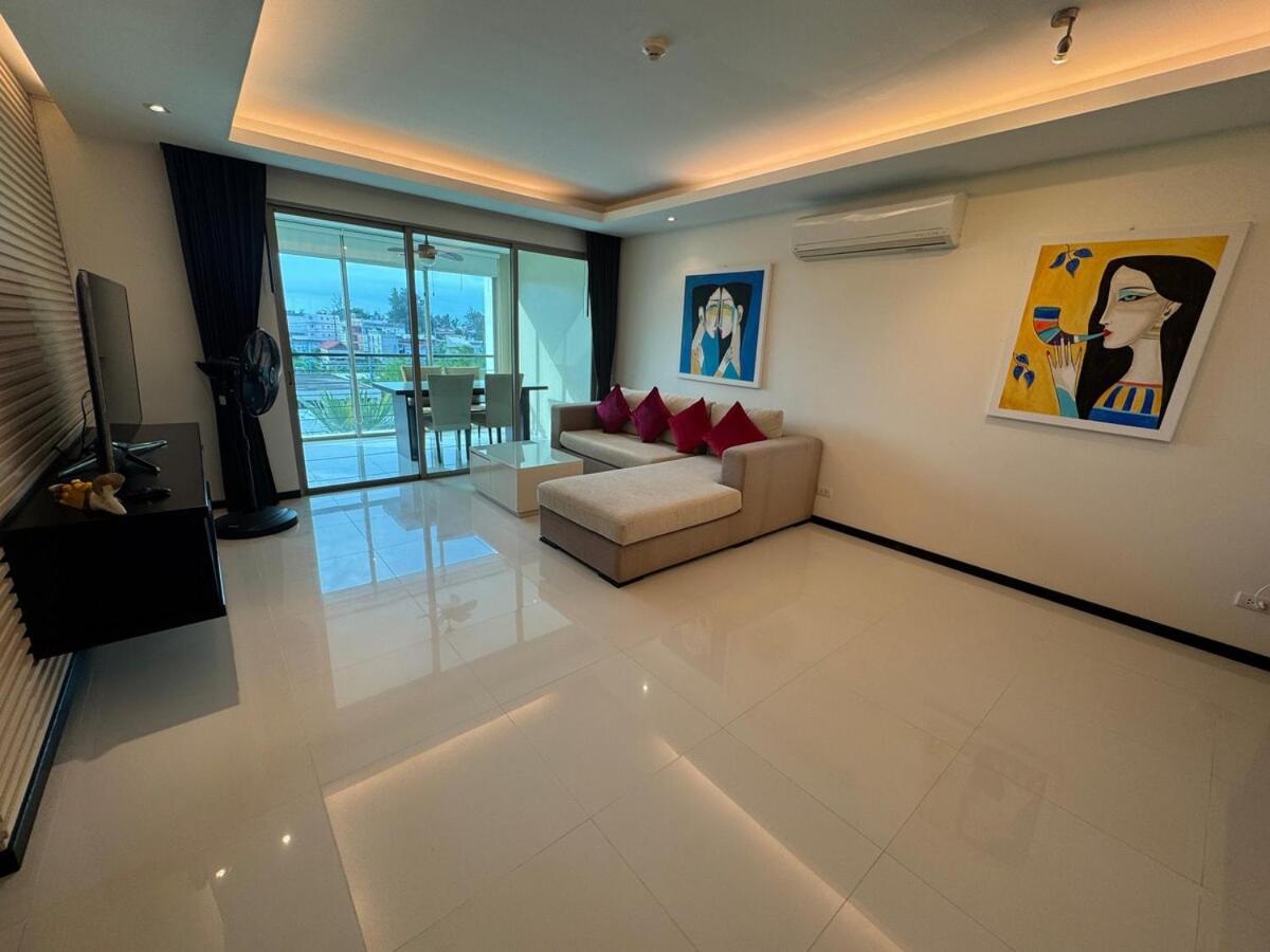 Modern 2-Bedroom Condo In Kamala Near The Beach エクステリア 写真