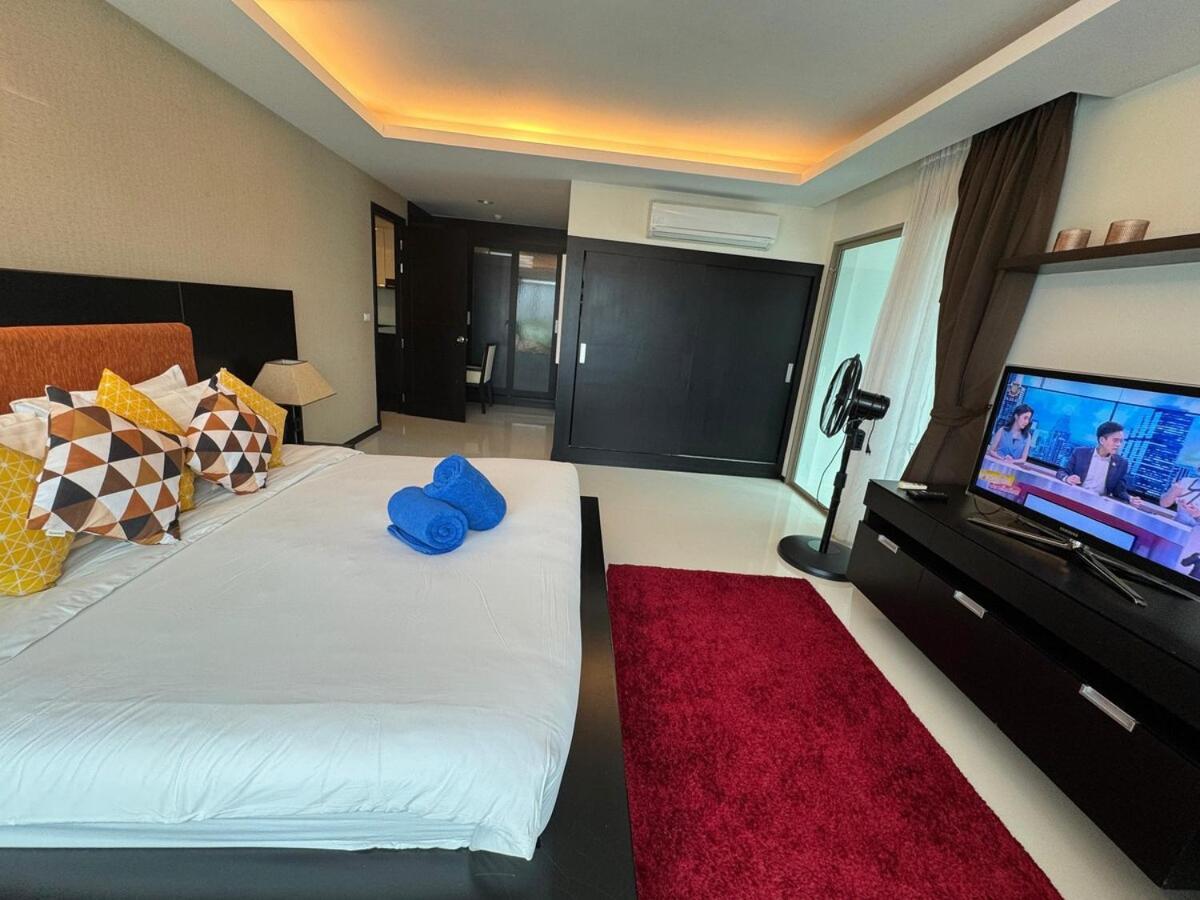 Modern 2-Bedroom Condo In Kamala Near The Beach エクステリア 写真