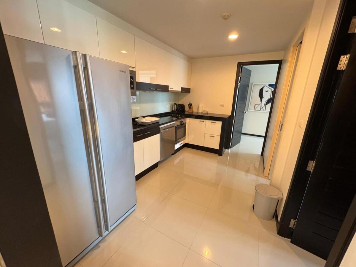 Modern 2-Bedroom Condo In Kamala Near The Beach エクステリア 写真