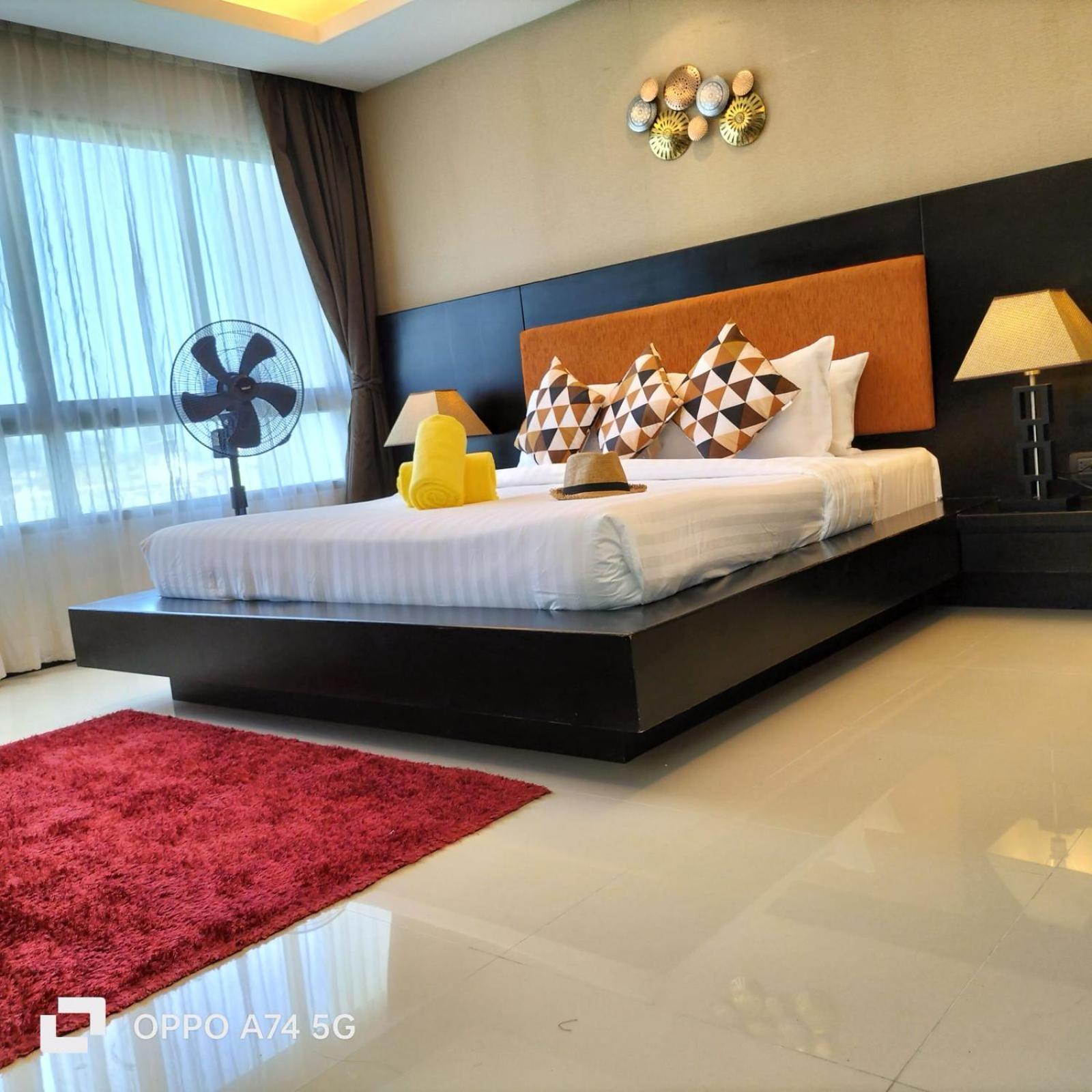 Modern 2-Bedroom Condo In Kamala Near The Beach エクステリア 写真